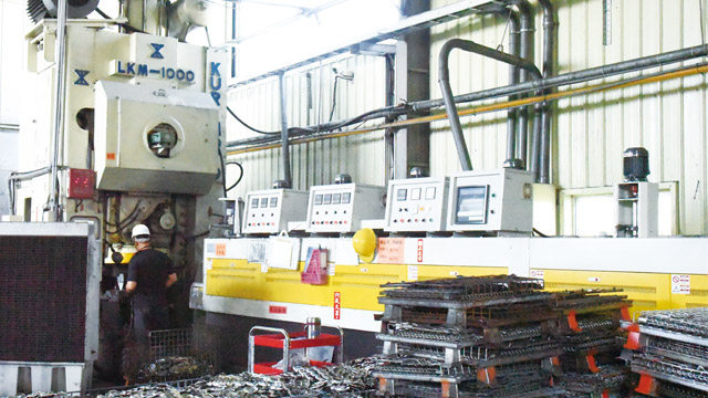 鋁匠實業-生產設備